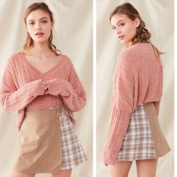 Urban outfitters cropped chenille sweater size small - Picture 2 of 5